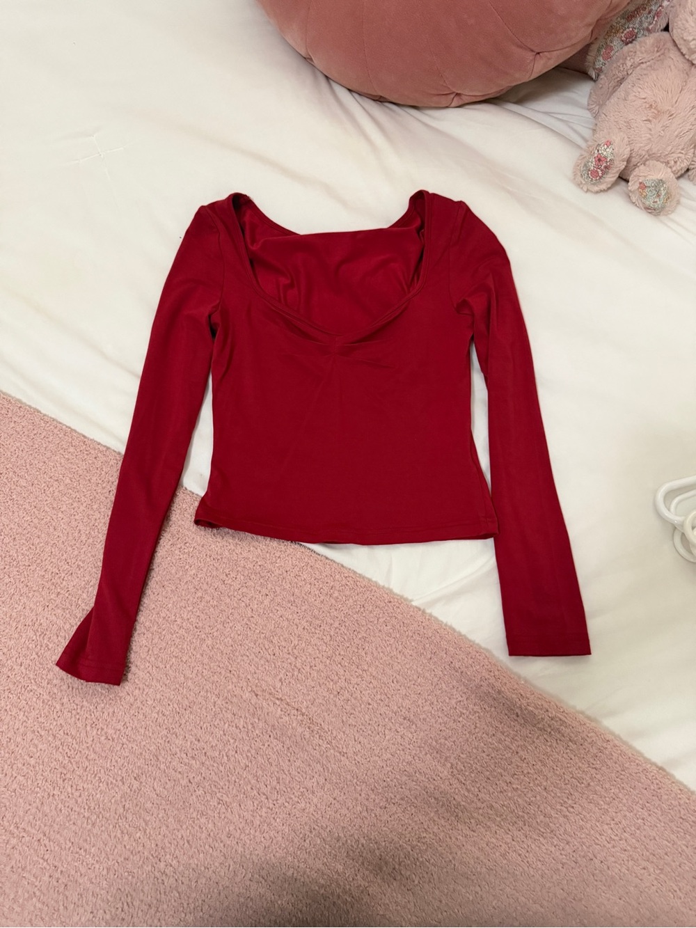 Women's Red Long-Sleeve Scoop Neck Top